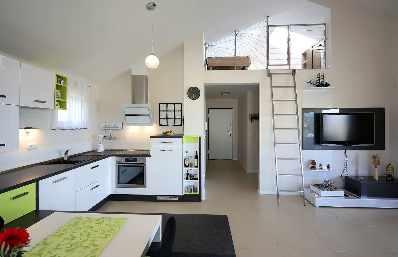 Apartment Porpo Малинска Экстерьер фото